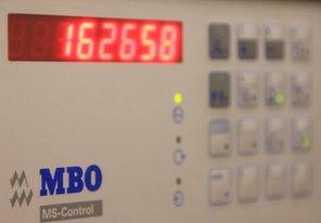 MBO Folding Machine controls